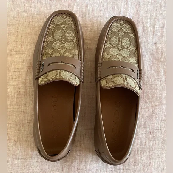 Coach Liam Driver Loafer in Signature Jacquard, like new condition. - Picture 2 of 7